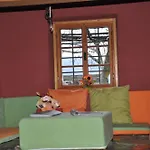 Tatil Evi Youth